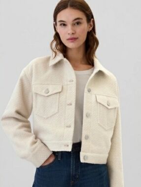 NWOT Gap Recycled Relaxed Cropped Jacket In Birch - S